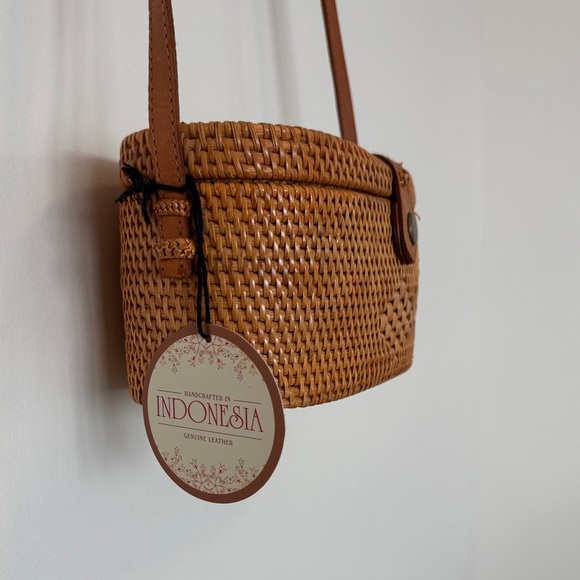 NWT Women’s Brown Woven Basket Bag - Bali Rattan Bag / Ata Grass Bag - Picture 2 of 5